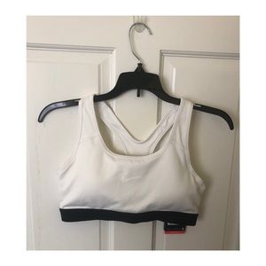 Nike Sports Bra • NWT